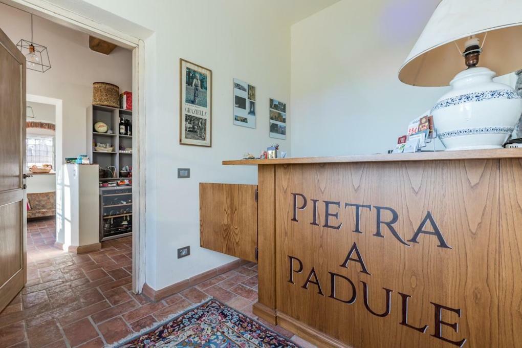 B&B Pietra A Padule Filettole Exterior photo
